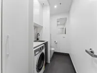 Perfect Location 1-Bed with Balcony, BBQ & Parking