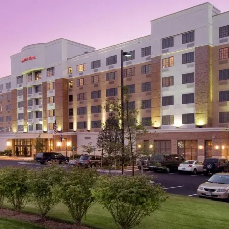 DoubleTree by Hilton Dulles Airport - Sterling