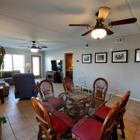 Beachview 206 Minium 2 Bedroom Condo by RedAwning