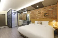 Pohang E&A Hotel