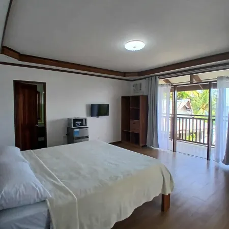 Takbo Beach Resort