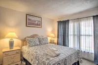 Sunny Cocoa Beach Condo w/ Balcony & Pool Access - balcony
