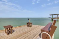 Waterfront Port Isabel Family Home w/ Pool & Pier! - parking
