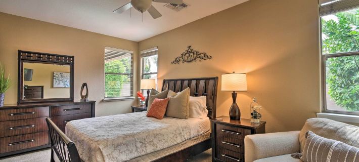 Spacious Surprise Home 6 Mi to Wildlife World Zoo Ξενοδοχεία στην πόλη Surprise