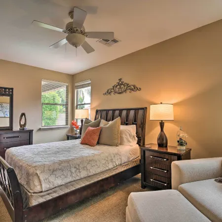 Spacious Surprise Home 6 Mi to Wildlife World Zoo