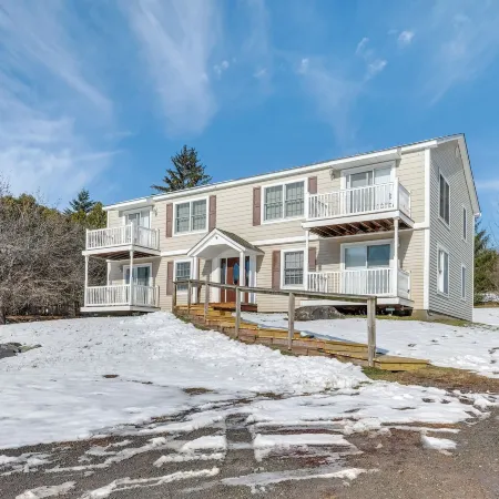 Homey Windham Condo Hike and Ski the Catskill Mtns!