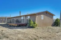 7 Mi to Dakota Hot Springs: Penrose Group Getaway! - 2-Star