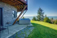 Stunning 360 Ocean Views, Near Redwoods NP! - Parking
