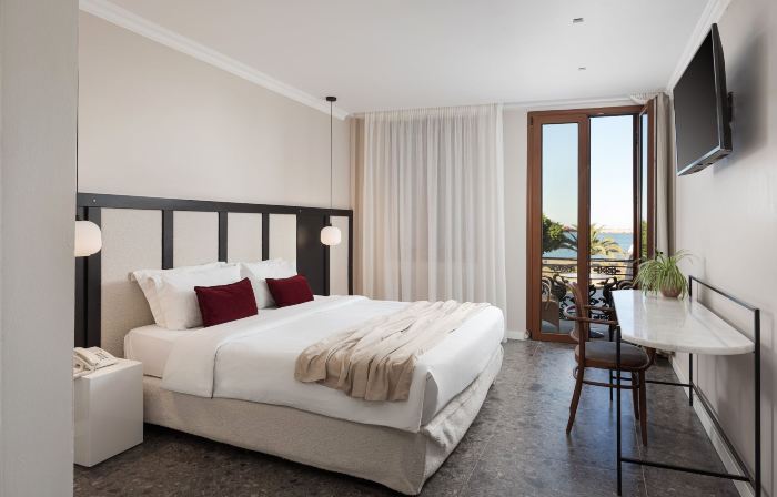 Civitas Suites Hotel