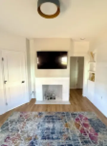 Charming suite with patio, heating, WiFi, free parking in welcoming New Rochelle