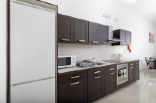 Modern 2 BR Apartment with AC - Near Sea