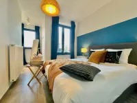 Cozy 1BR City Centre Near Meir Shopping by Oneluxstay Hotels in Stabroek
