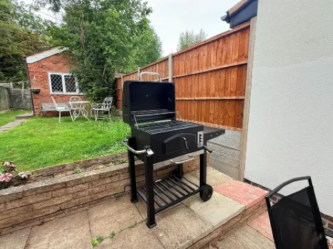 Homey 4 bedroom house for families or large groups