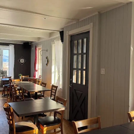 Auberge la Camarine Отели в г. Бопре