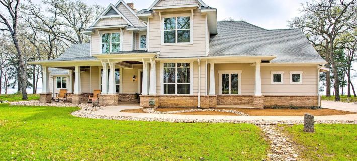 Waterfront Lake Tawakoni Home w/ Fire Pit! Hoteles en Condado de Hunt
