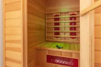 Holiday Home with Private Terrace - Gym