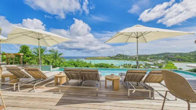 アムニオス サン バース