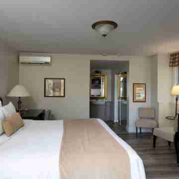 Sherwood Inn Rooms