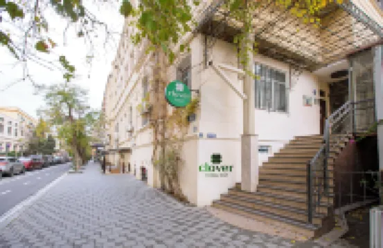 Clover Hotel Hotels near Baku Station