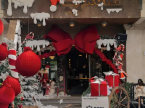 Ti Tach Homestay in Eco Garden Hue Hotels in Huong Thuy