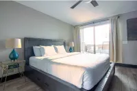 Modern, Spacious Loft in Douglas with Free Parking!