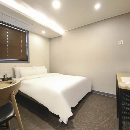 Paju Bongilcheon Ace Hotel Отели рядом с достопримечательностью «Стадион Пхаджу»