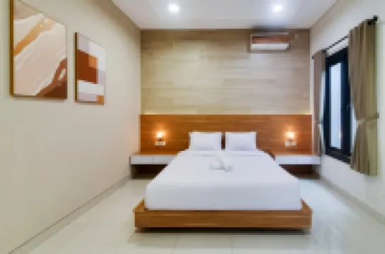 Ngariung Villa W/ Pool & Billiard فنادق في 