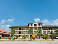 Rompin Beach Resorts Hotels in Rompin