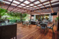 Hodelpa Garden Court - breakfast
