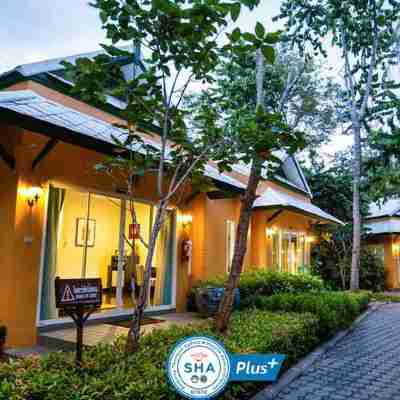 บ้านอัมพวา รีสอร์ท แอนด์ สปา Hotel Exterior