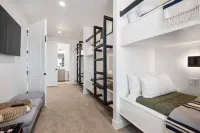 Lagoon Daze 4 Bedroom Townhouse - balcony