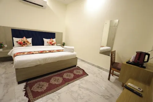 Hotel Taj Elevate