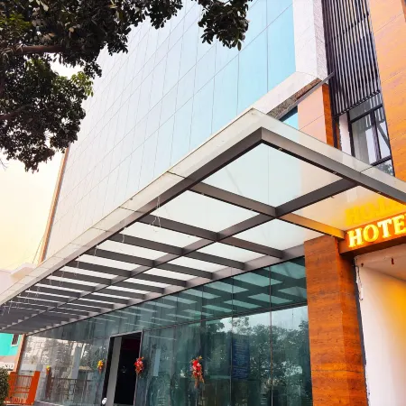 Hotel Ranjana Palace