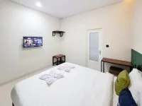 Urbanview Terra Hotel Syariah Near Stasiun Sragen by RedDoorz