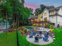 Northshore Landing Hotels in Westport