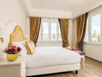 موناستيرو سان بيترو كلافر Hotels near مستشفى جيميللي
