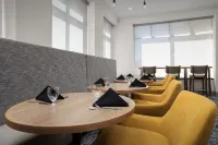 科羅拉多斯普林斯希爾頓花園酒店客棧 - 早餐