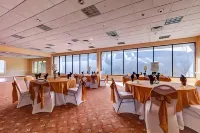 Chateau Resort & Conference Center