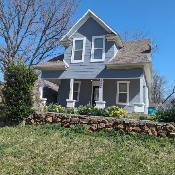 THE GAMER’S OASIS! Bring friends and family together for retro/modern gaming!