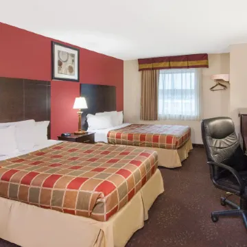 Travelodge by Wyndham Romulus Detroit Airport