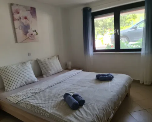 Ilsad Apartments, Apartment with Pool 80 Meters from se, Sea View from Balcony 德萊克酒店