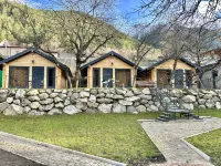 Art.House chalet 2 Hotels in Teberda