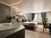 Birmingham North Moor Hall Hotel, BW Premier Collection Hotels in Sutton Coldfield