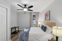 Modern Mcdonald Ranch Serene Wooded Escape 4 Bedroom Cottage - 3-Star