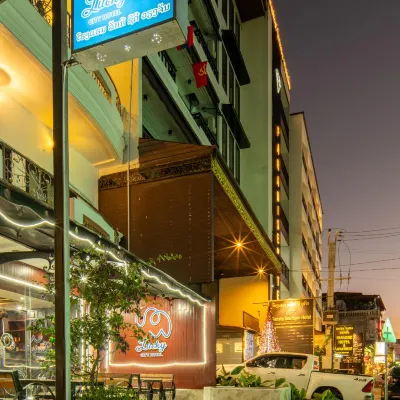 Lucky City Hotel Отели рядом с достопримечательностью «Автостанция Vientiane »