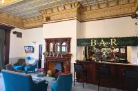 The County Hotel