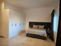 King Superior Studio Room with En-Suit - 4-Star