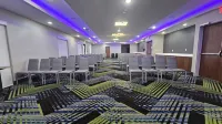 Holiday Inn Express & Suites OAK GROVE by IHG - 3-Star