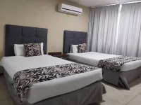 Miramar Suites Hôtels à : 