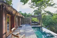 Haadtien Beach Resort - Private Pools